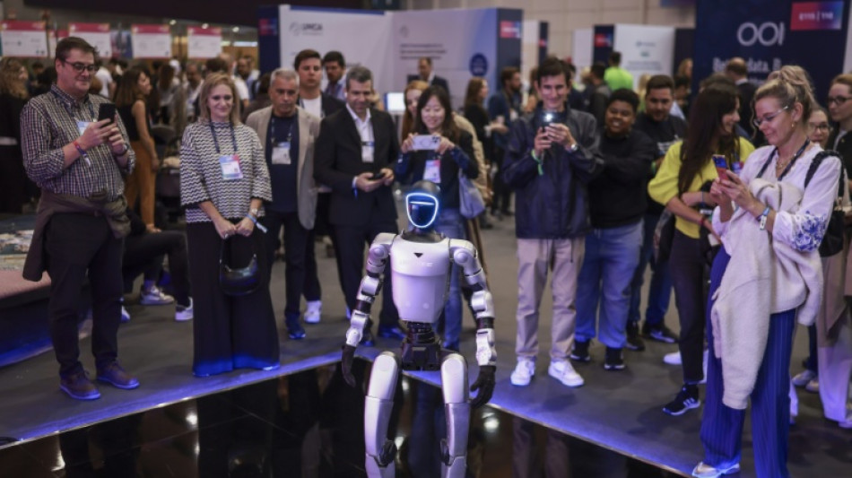 Amazon robotics lead casts doubt on eye-catching humanoids