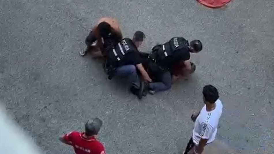 L'agente, mi scuso per le frasi con la famiglia di Fakir e con la polizia