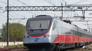 Stop treni per lavori Firenze, ma guasto causa ritardi anche su linea alternativa