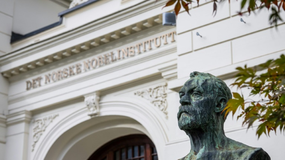 Computer advances and 'invisibility cloak' vie for physics Nobel