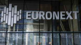 Borsa: Europa sale con stop ai dazi e guarda a Bce, Milano +2%