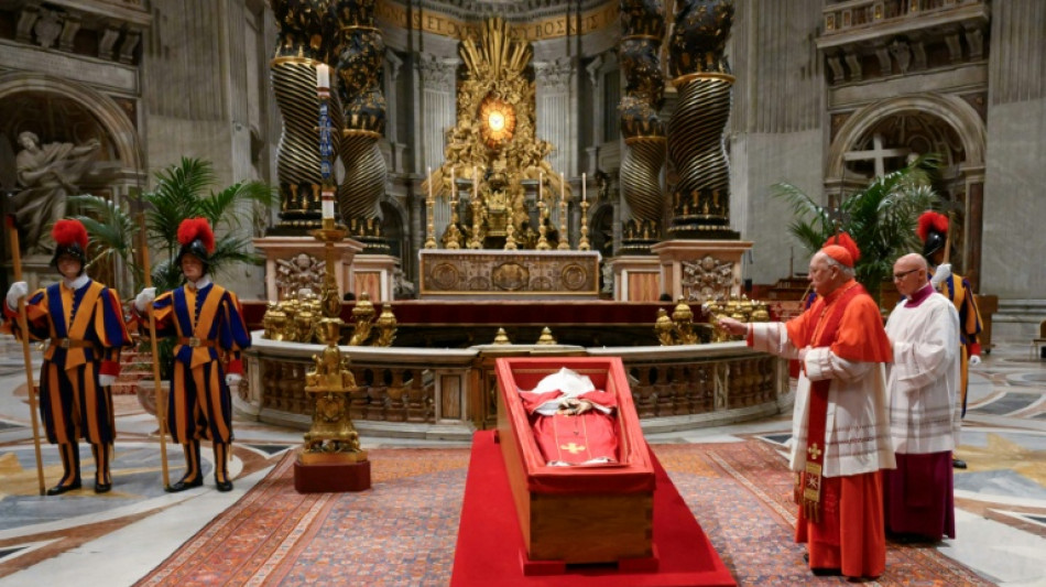 Un fervor popular inunda el funeral de Francisco, el "papa de los pobres"