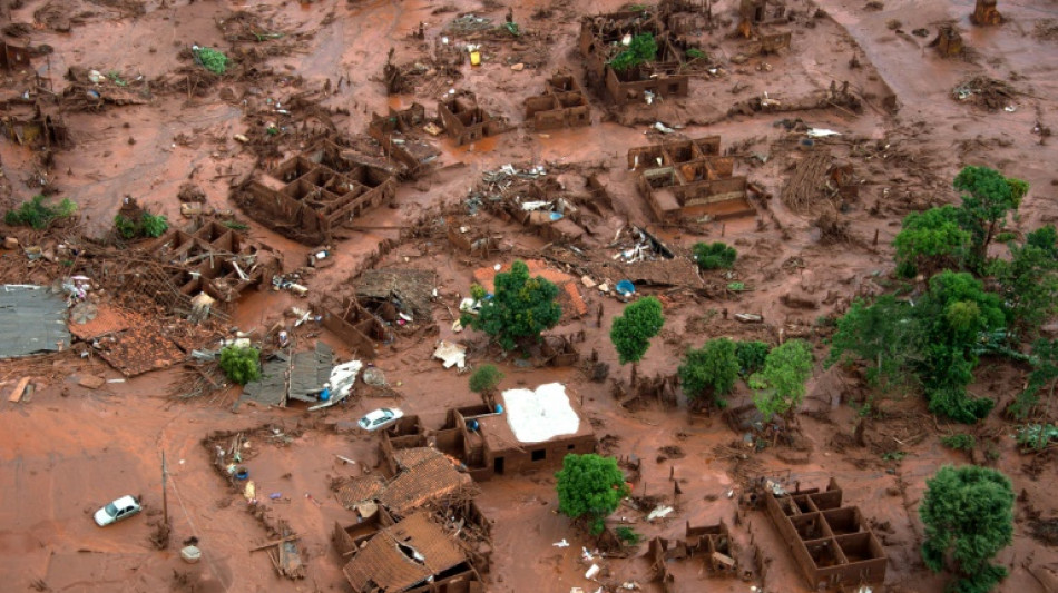 Atingidos pelo desastre de Mariana buscam 'justi&ccedil;a' em Londres em megaprocesso contra a BHP