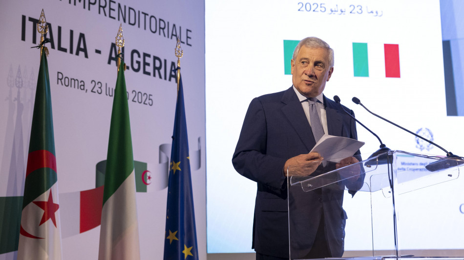 Tajani, nuove regole per evitare i signori delle tessere