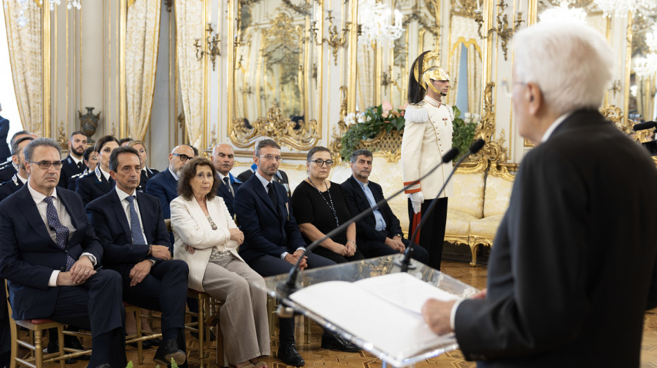 Mattarella, carceri non siano palestra addestramento del crimine