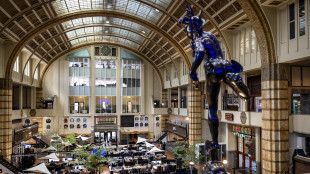 Borsa: l'Europa allunga il passo, Milano +0,98% e spread in discesa a 105 punti