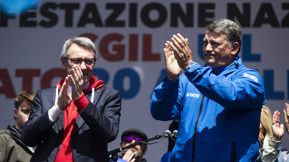 Cgil e Uil in piazza a Roma per i contratti e la sanit&agrave;