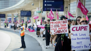 Air Canada suspend la reprise de ses vols, la gr&egrave;ve se poursuivant