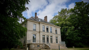 La "villa en dehors de Paris" de Karl Lagerfeld vendue près de 4,7 millions d'euros