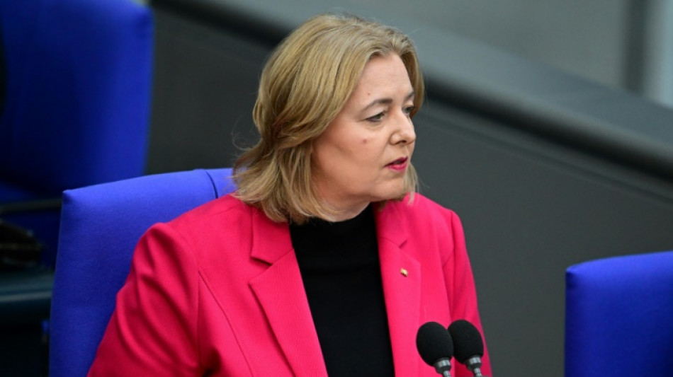 Bas will auch Beamte und Selbstständige in Rentenversicherung einzahlen lassen