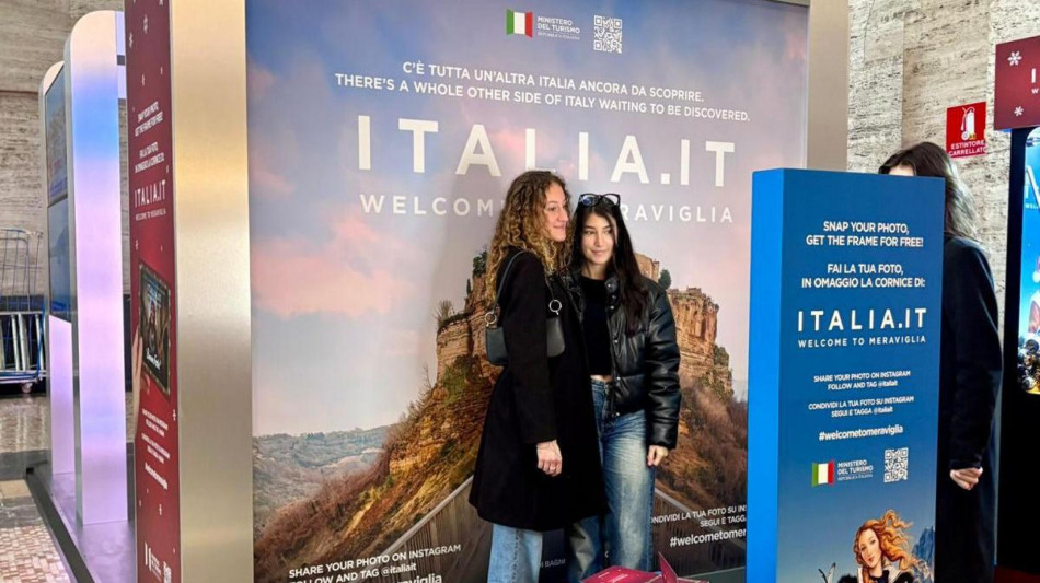 Campagna del MiTur con Venere per borghi e isole nelle stazioni