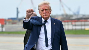 Stock markets diverge amid trade hopes, ahead of earnings