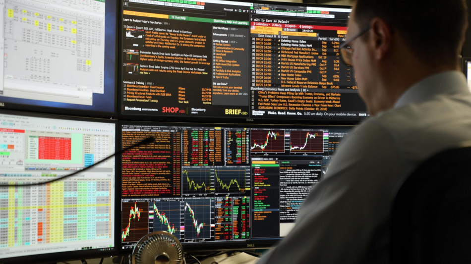Borsa: Milano chiude in positivo, Ftse Mib +0,07%