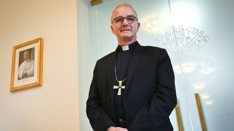 La Iglesia descuida demasiado a las v&iacute;ctimas de abusos, admite el Vaticano