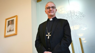 La Iglesia descuida demasiado a las v&iacute;ctimas de abusos, admite el Vaticano