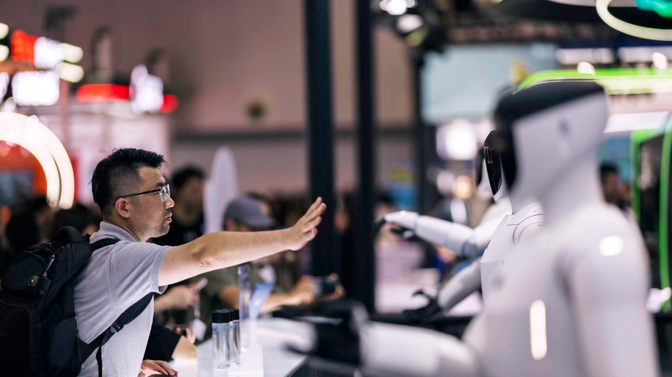 Legacoop, 50% dice di capire Ia ma c'è gap con altri Paesi