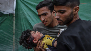 Hamas,12 morti in un raid su una tenda di rifugiati a Gaza