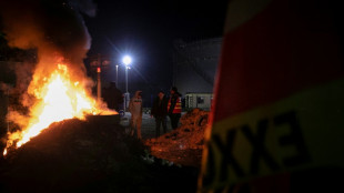 Trabajadores de refiner&iacute;as en Francia mantienen su huelga pese a las amenazas del gobierno