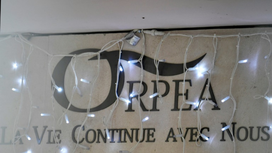 Ehpad priv&eacute;s: avant sa convocation par le gouvernement, Orpea r&eacute;voque son patron