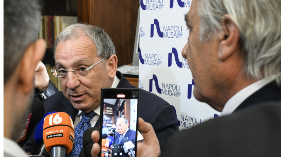 Prefetto Napoli, sentenza su zone rosse subito impugnata