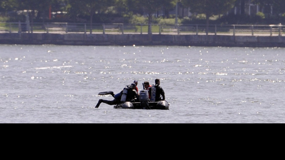 Elicottero caduto nell'Hudson, morta famiglia spagnola e pilota