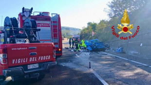 Morti due giovani dopo uno scontro tra un'auto e un camion in Umbria