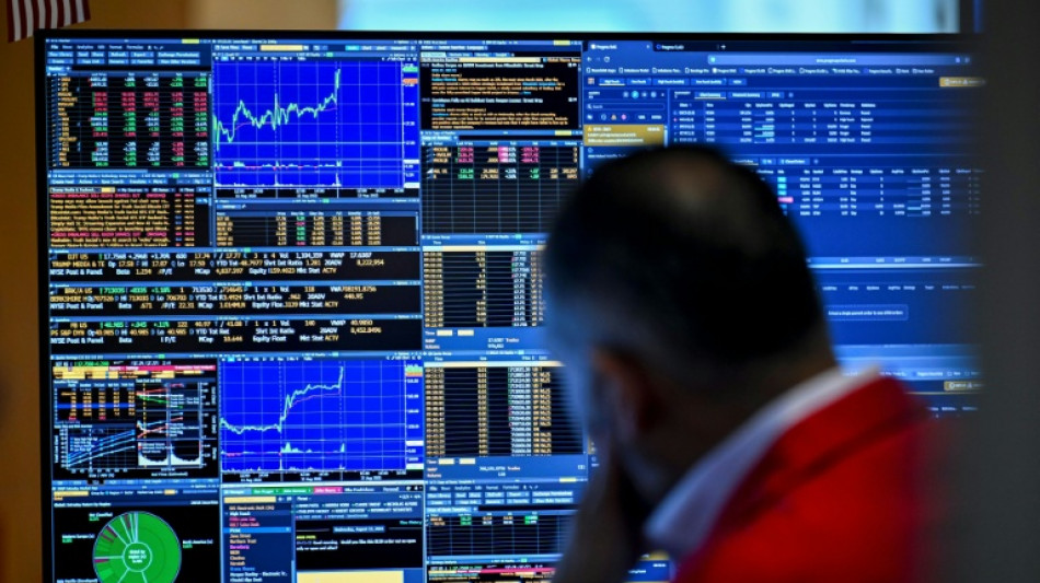 Stocks diverge ahead of Trump-Zelensky talks