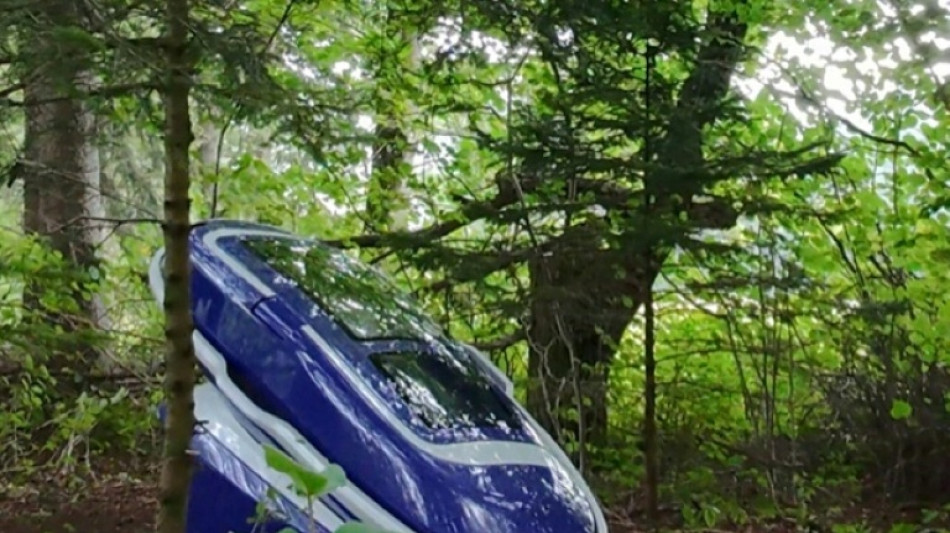 Uso de 'c&aacute;psula' de suic&iacute;dio na Su&iacute;&ccedil;a leva &agrave; pris&atilde;o de v&aacute;rias pessoas