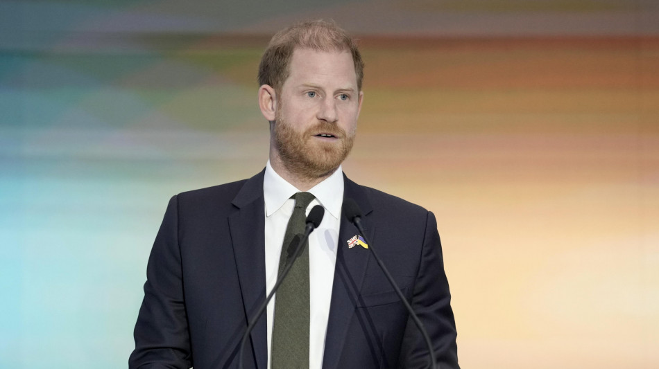 Disgelo tra Harry e Carlo, il principe sar&agrave; ospite del re a Buckingham Palace