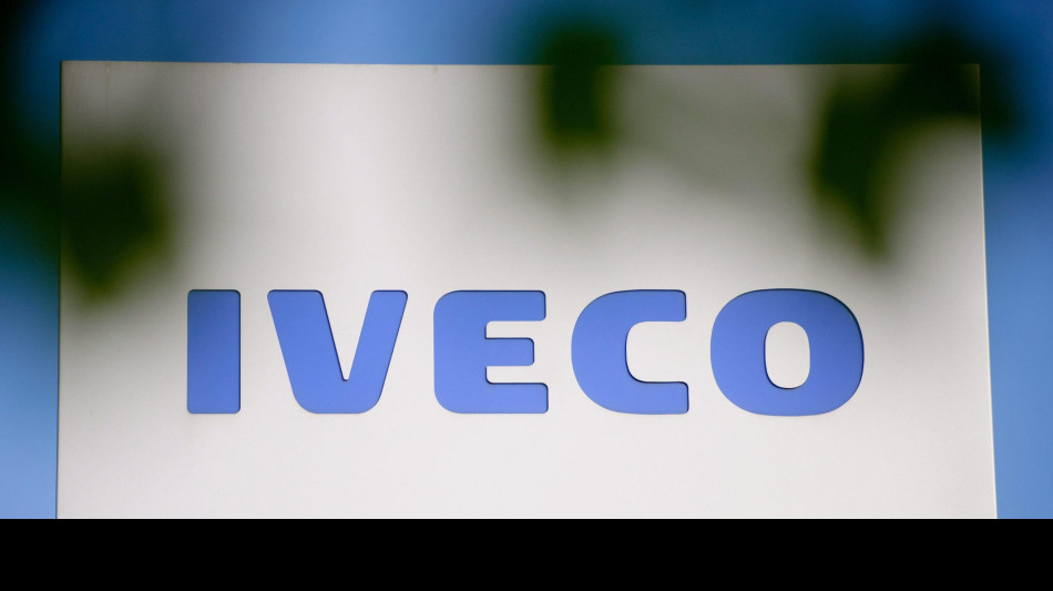 Iveco accelera in Borsa (+5,2%), voci cessione Idv vicina