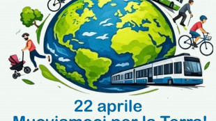 Fiab, 'troppe auto in Italia, traffico e rischi per salute'