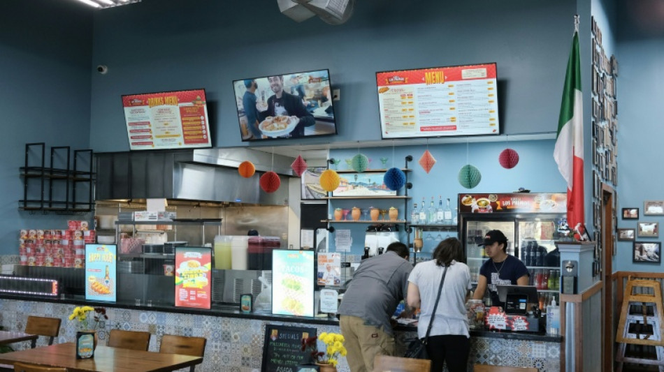 Redadas migratorias espantan a trabajadores y clientes de restaurantes en Texas