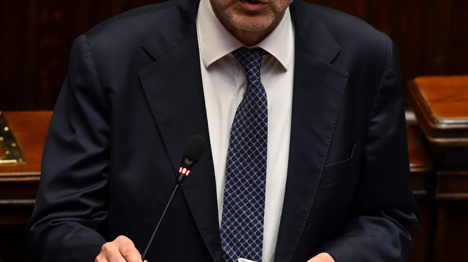 Giorgetti,' affrontare nodo salari per attrarre i giovani'