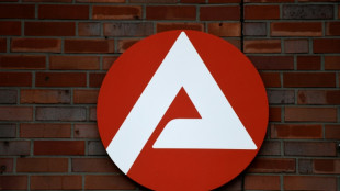 Frühjahrsbelebung schwach: Arbeitslosenzahl im April nur geringfügig gesunken