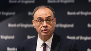 El Banco de Inglaterra recorta su principal tasa de inter&eacute;s 