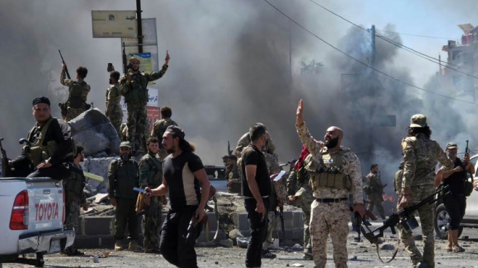 Syrische Regierungskräfte rücken in Drusenstadt Suweida ein - Israel führt Luftangriffe aus