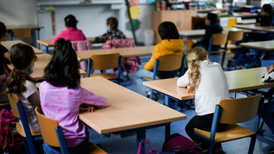 Studie: Zeugnisnoten fördern Bildungsengagement von Eltern