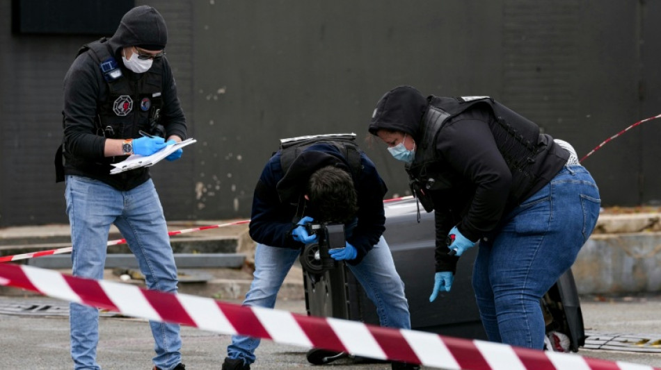 Macron condena "atentado terrorista racista" con un muerto cerca de Par&iacute;s 