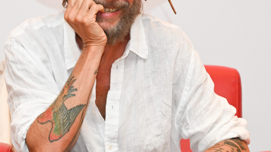 Jovanotti, umilmente mi unisco agli studenti che manifestano